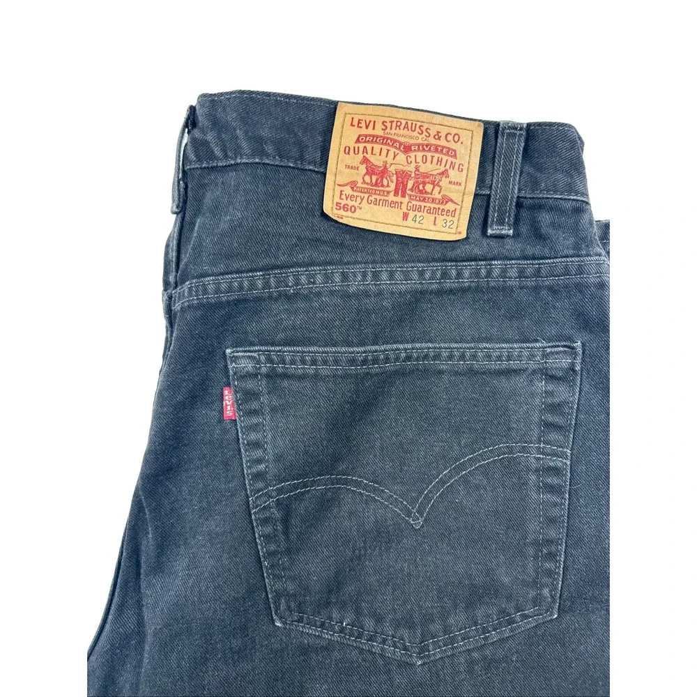 Levi's Vintage 560 Mens Jeans Made USA 42x 32 Loose Fit 100% Cotton Black